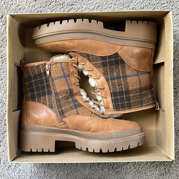 NIB✨LUCKY BRAND Wool Plaid Winter Boots - Picture 3 of 11